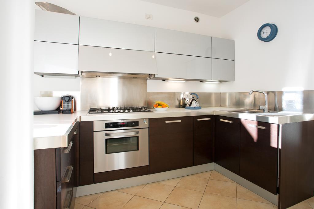 5 Luxury Laglio Apartments-By Italian Apartments المظهر الخارجي الصورة